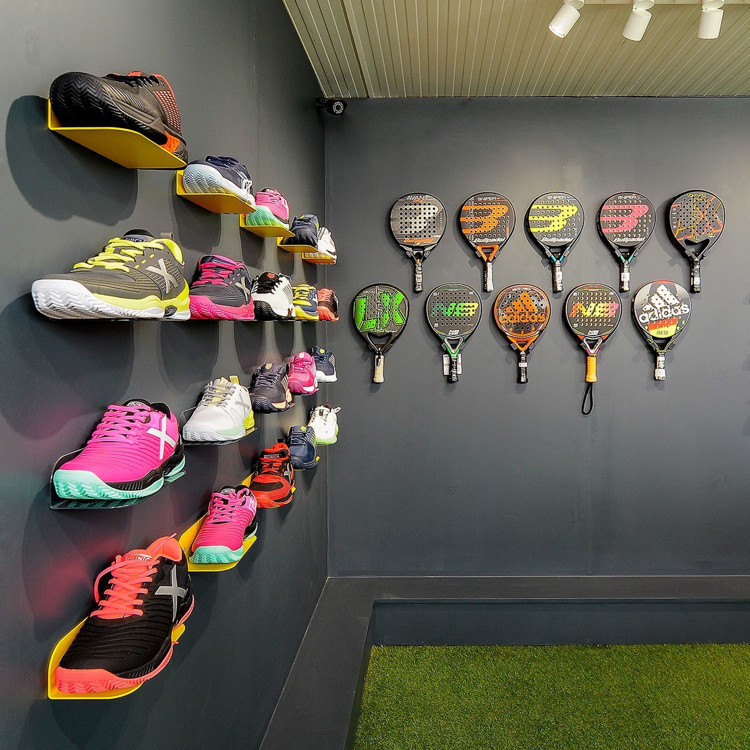 Retail Design: Protour padel shop